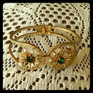 Vintage golden and green stone clamper bracelet